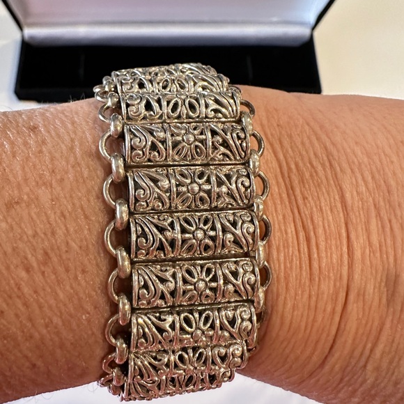 Vintage Sterling Silver Filigree Bracelet Floral Heavy Toggle Closure - Picture 7 of 12